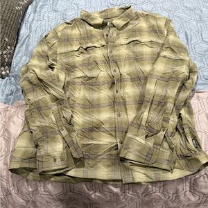 REI Men's XL Green Plaid Nylon Long Sleeve Shirt Outdoor Hiking Vent Mesh